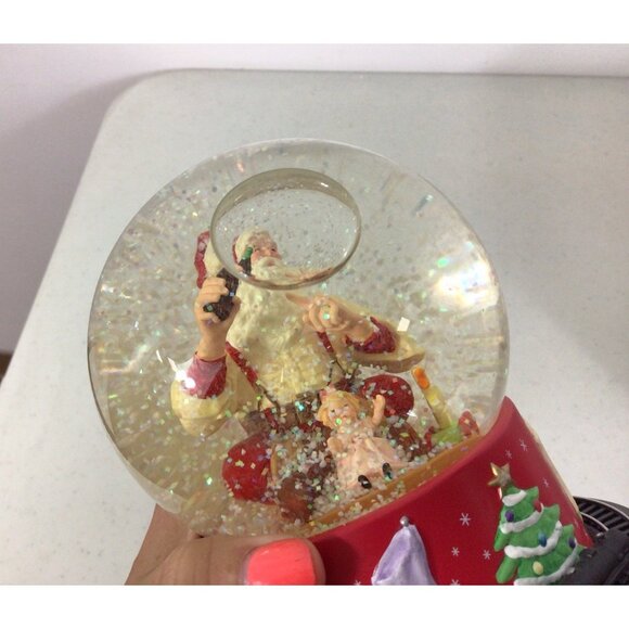 Hallmark 2001 Coca-Cola Santa Christmas Musical Snow Globe Holiday Seasonal - Picture 3 of 7